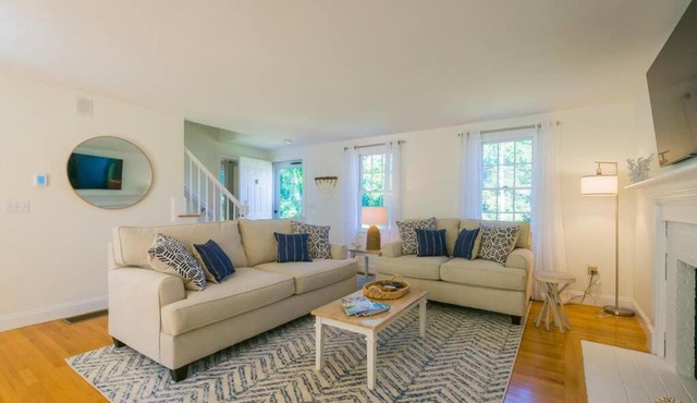 56Beachway-Private beach Refreshed in 2022 Cozy