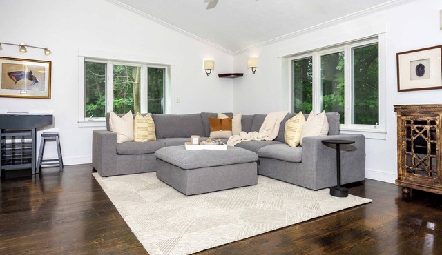 5BR House near Horse Show: Family-Friendly Getaway