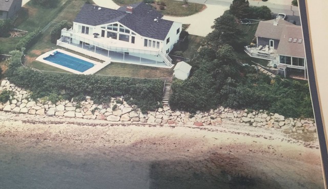 5BR WATERFRONT BEACH, SWIM POOL, TENNIS, DOCK PANORAMIC VIEWS TWO PRIMARY SUITES