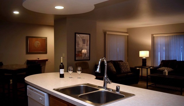 5th Steele Place, LLC - Downtown Algoma Condos: Overnight or Extended Stays