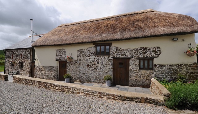 6 bedroom accommodation in Torrington