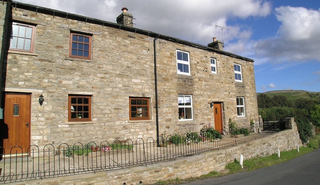 6 bedroom accommodation in Muker