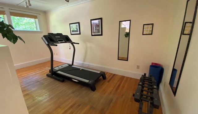 6 Bedroom Cottage at the 500 acre Poland Spring Resort with lots of onsite activities!