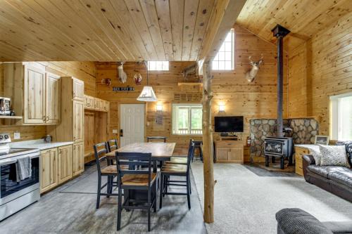 6 Mi to Spider Lake OHV Trails: Cabin w/Fire Pit