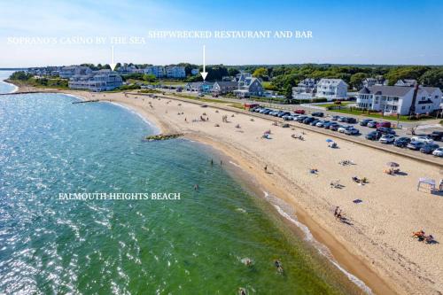 656 W Falmouth Hwy, Falmouth