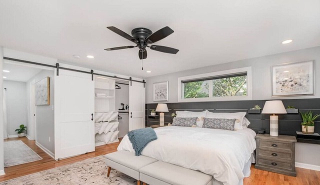 6727 Britton · 2 Bedroom House. King Bed Master Suite. Charm!