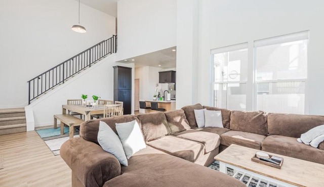 7773 Owens View