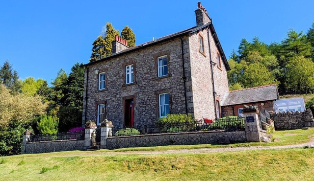 8 Bed in Holmrook (oc-sz182)