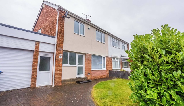 9 Monks Crescent