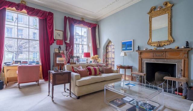 A Beautiful 4 bedroom house in the heart of Edinburgh, ideal for the festival.