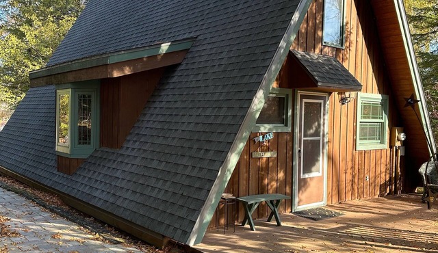 A-frame on Horseshoe Lake