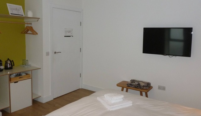 A john o'groat that sleeps 2 guests in 1 bedroom