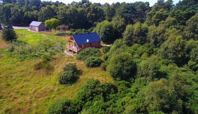 A luxurious unique and cosy off grid beach line fully kitted cabin