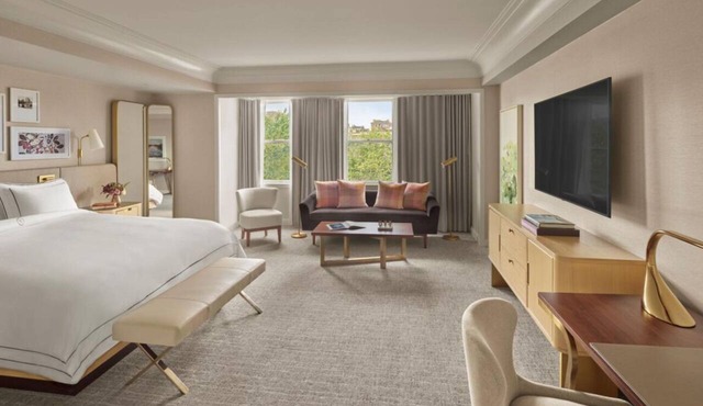 A Restful Retreat! Pet-friendly, Minutes to Bay Village Neighborhood Park!