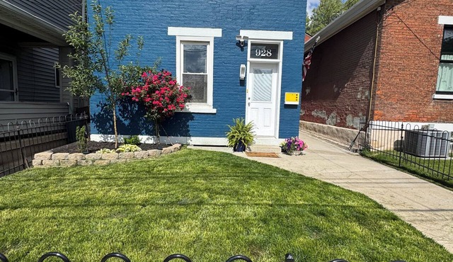 A serene 1-bedroom studio with a fabulous patio in charming Covington!
