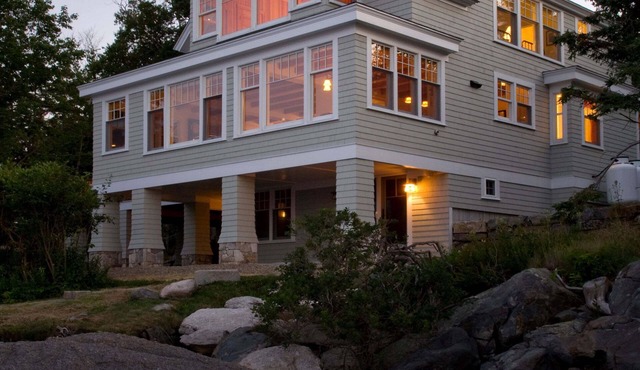 A SLICE OF HEAVEN | 4 Bed, 3 Bath