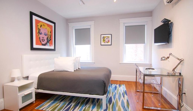 A Stylish Stay w/a Queen Bed, Heated Floors. #25