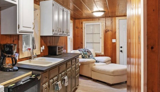A Traveler’s Dream Cabin - Northern Michigan