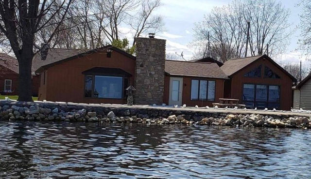 A true Hidden Gem waterfront lake home, w/breathtaking views