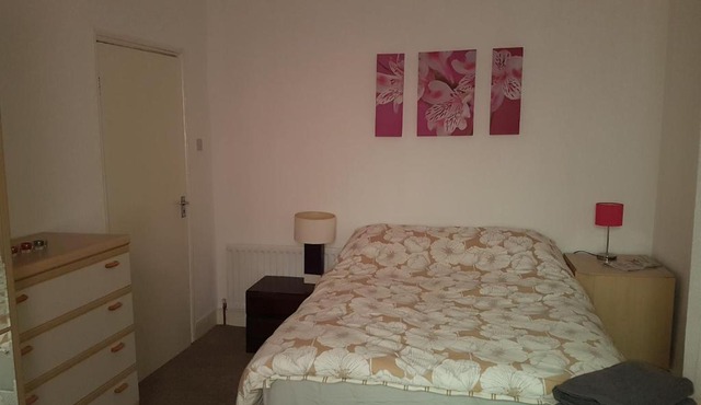 AA Apartment Westoe Road