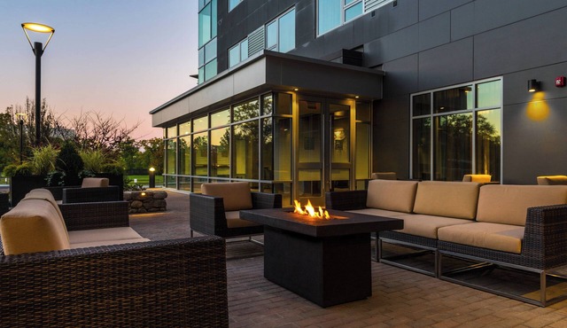 AC Hotel by Marriott Boston Cambridge
