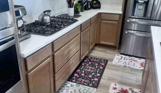 Adorable 1-bedroom house with AC in tranquil Aurora