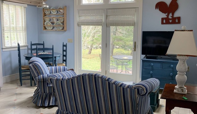 Adorable cottage on Cape Cod's historic Rt 6A