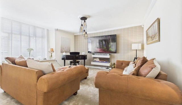 Aisling House. A cosy 1890's three-bedroom retreat, a home with a story to tell.