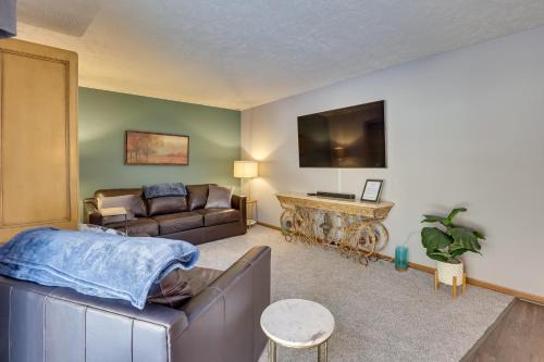 Akron Home w/Deck: Walk to Towpath Trail!