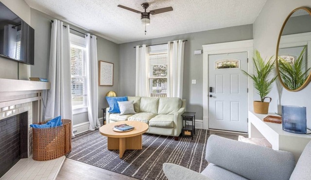 Akron Nurse's Nest | 2 Bedrooms