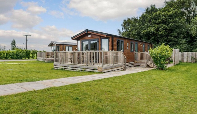 Alder Waterside Spa (Pet), Thirsk