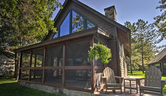 Alluring Nisswa Cabin on Gull Lake w/Fireplace!