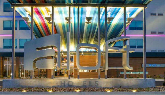 Aloft by Marriott North Kansas City
