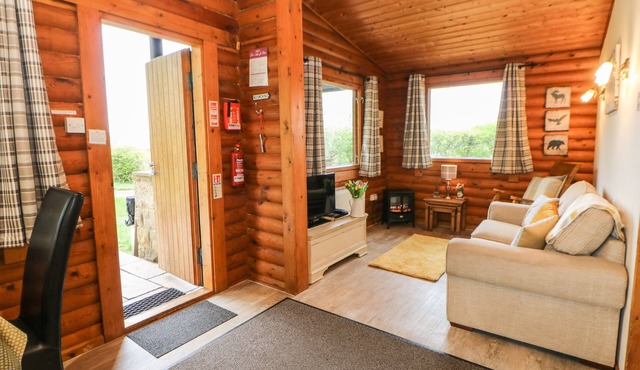 Alwinton Lodge