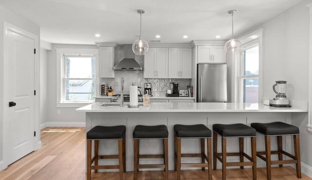 Amazing 2 Bedroom 1.5 Bath, Fully Renovated, Andovers Historic Shawsheen Village