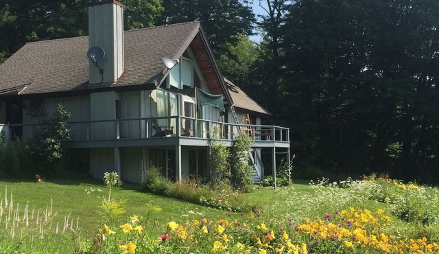 Amazing View w/Deck, Pond, Sledding Hill - 137+ acres - Great for Families