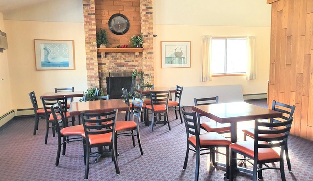 AmeriVu Inn & Suites - Avon