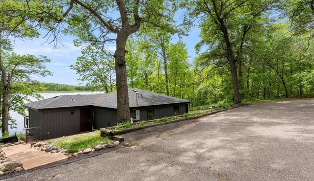 Anchor Bay-Feet from water's edge|Deck|Grill|