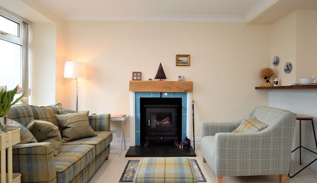 Angel Cottage, by the sea, romantic