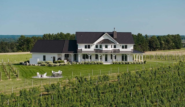 Ann Riley Farmhouse - Country Setting By The Horse Show