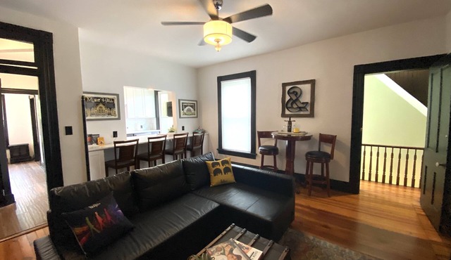 Apartment over Three Spirits Tavern! Historic District, 1+mile to Cincinnati!