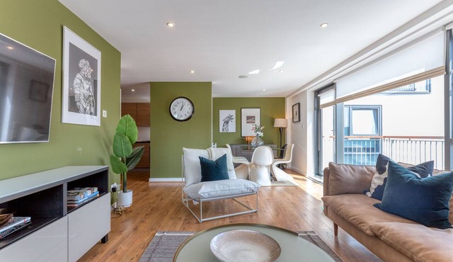 Apartment-Private Bathroom-Two-Bedroom Argyle St 4/3