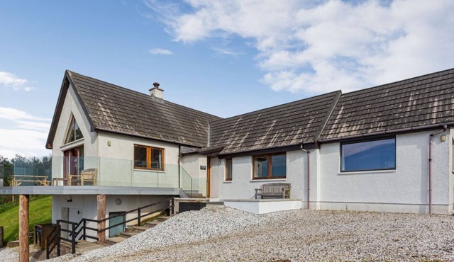 Askival, Elgol - A Cozy Retreat