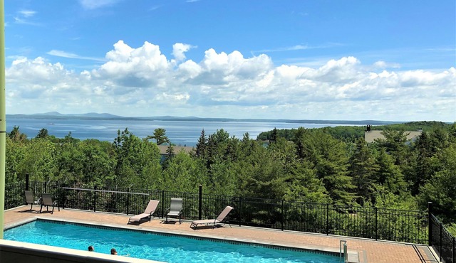 Atlantic Eyrie Lodge