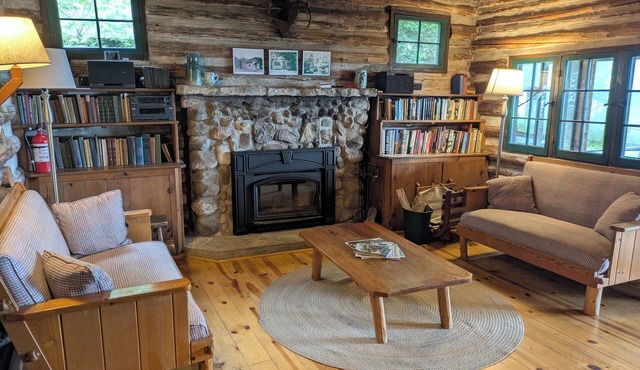 Authentic Waterfront Log Cottage On Sand Beach