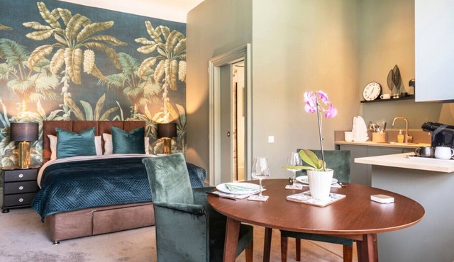 B HOME STAY- Bliss Studio for 2 Nr Glasgow Airport