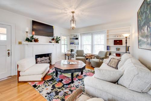 'Baby Grand on Main' Lebanon Home w/Game Room!
