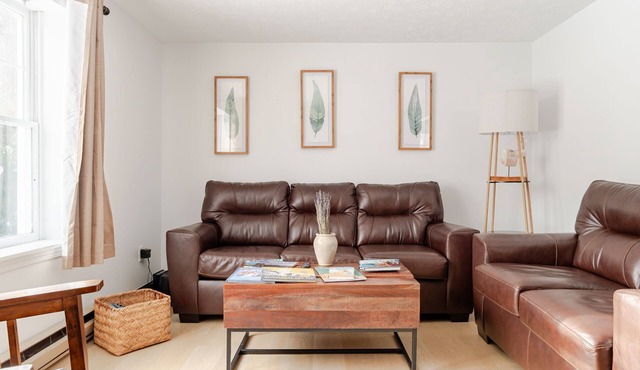 Back Cove Retreat-FREE Parking 5 min to Old Port!