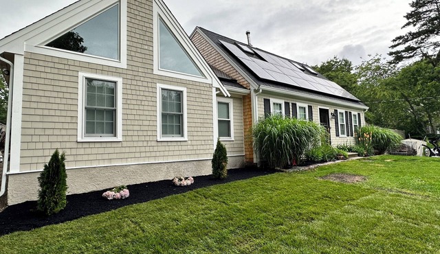 Back yard oasis, In-ground Pool, 3 miles from South Cape Beach, Mashpee Commons