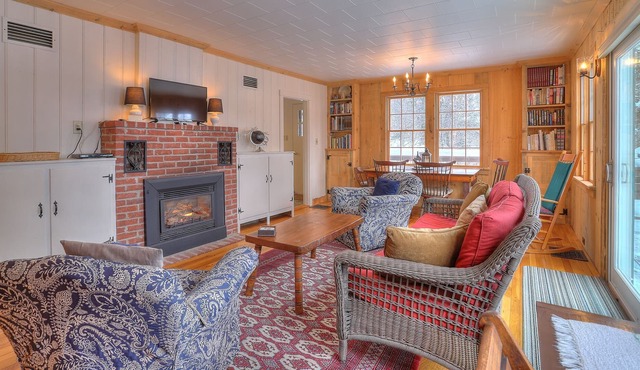 Balsam Heights - Recently renovated home on the Bald Mountain Road